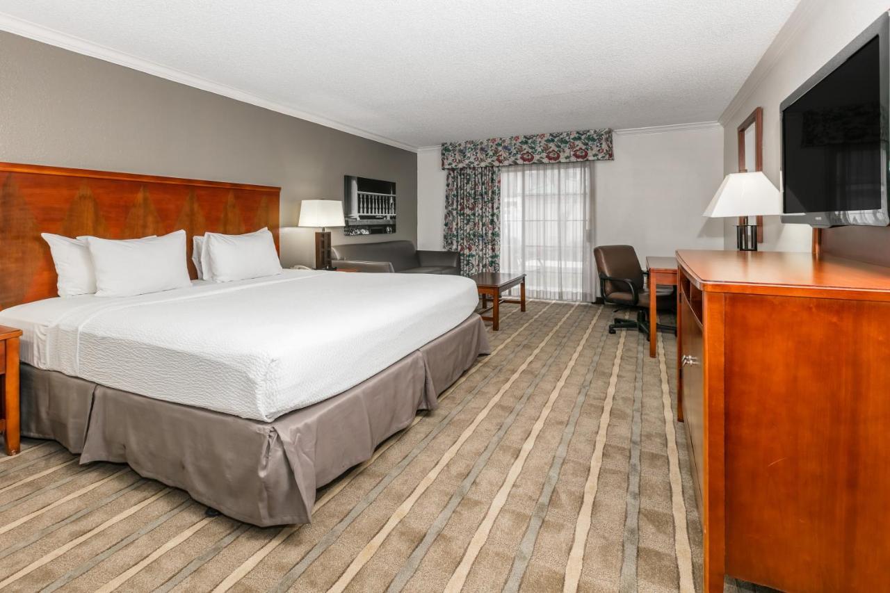 Richmond Inn & Suites Baton Rouge Exterior foto