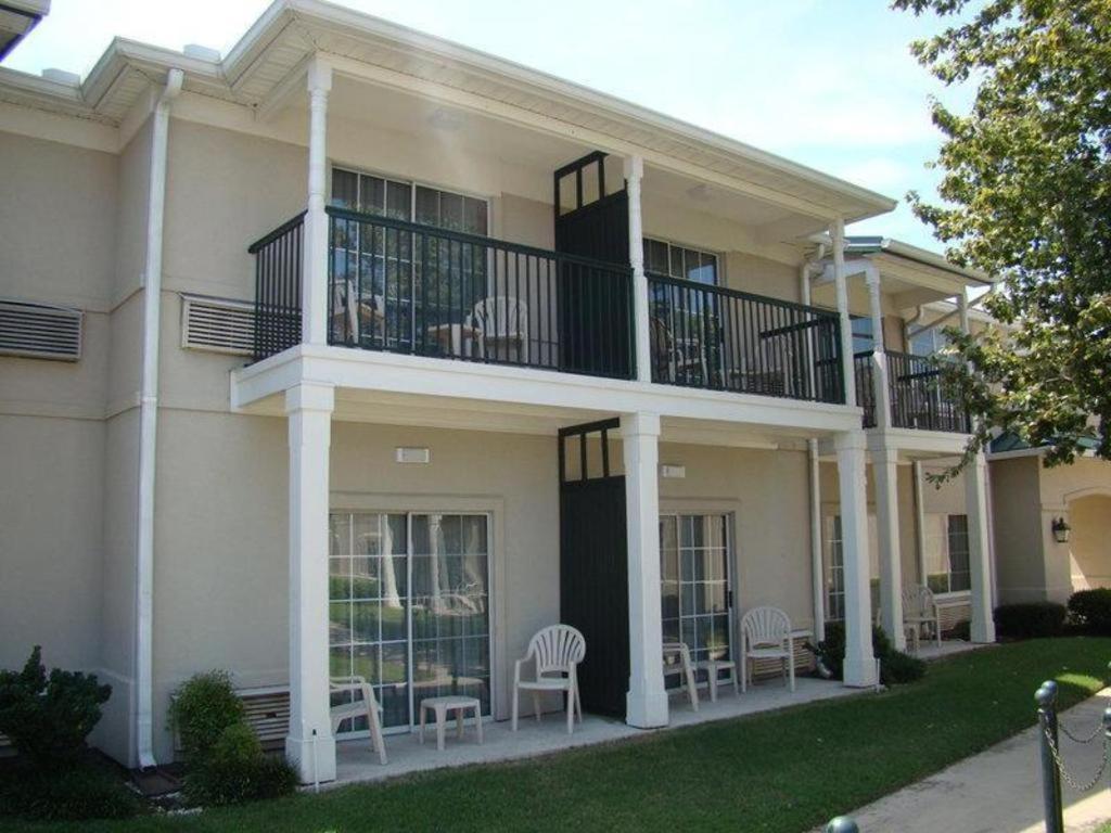 Richmond Inn & Suites Baton Rouge Exterior foto