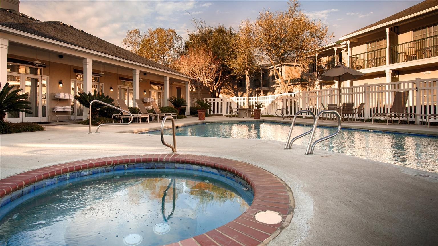 Richmond Inn & Suites Baton Rouge Exterior foto